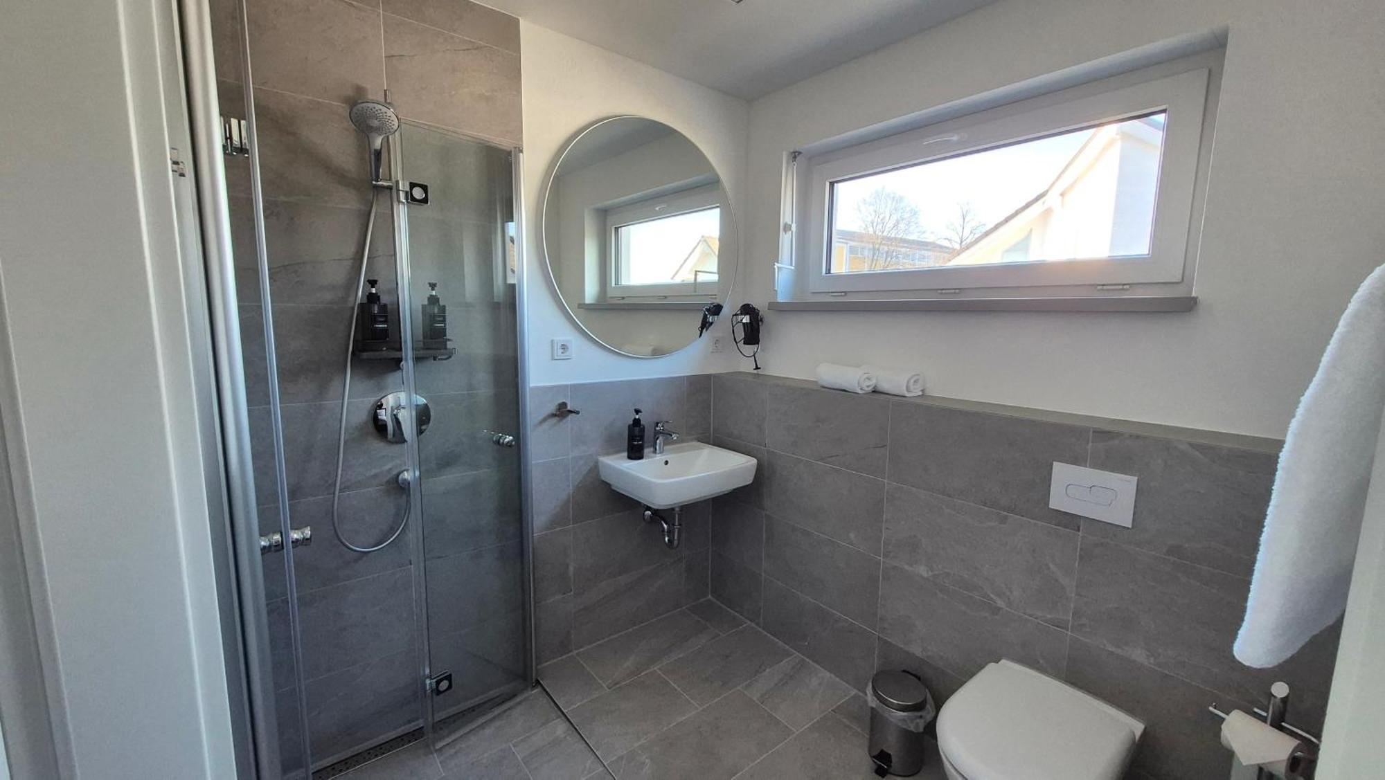 Apartments Seibel Doppel-Zweibettzimmer Mit Bad ريوتلنجن المظهر الخارجي الصورة